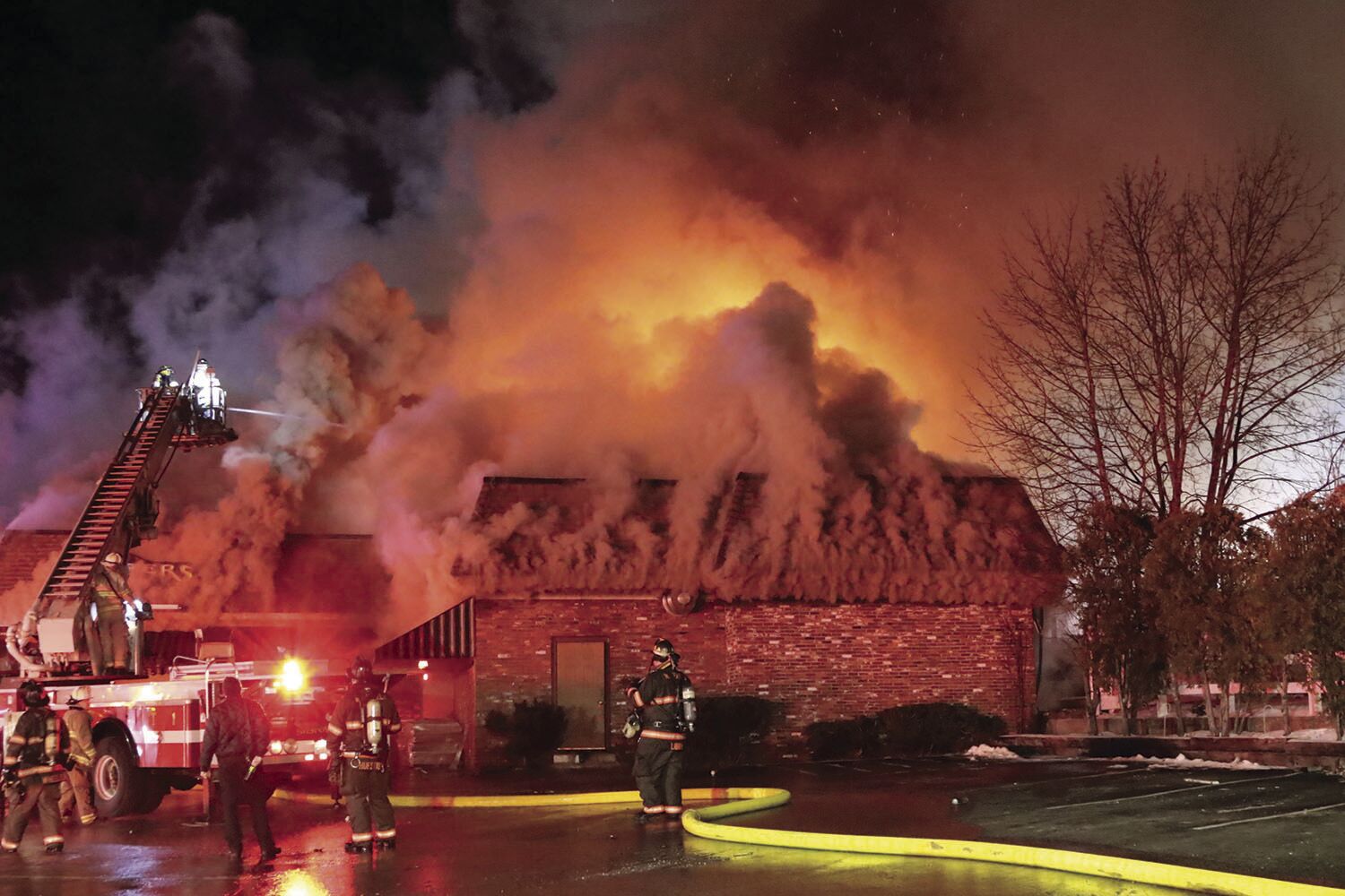 Inferno reduces Wolfeboro supermarket to rubble